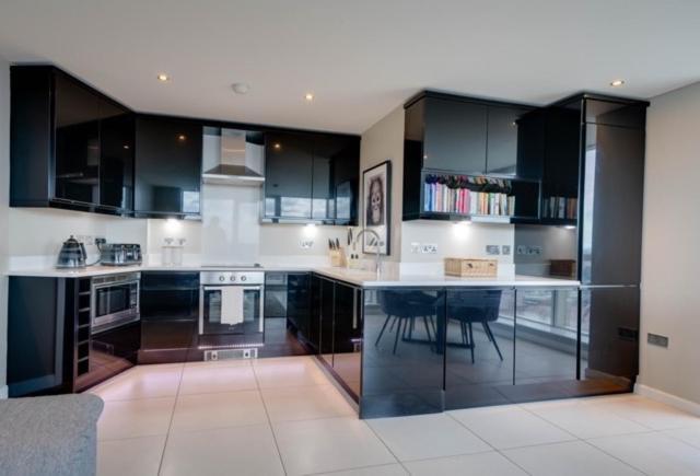 Tallest Building In The City Centre Sleeps 5 Incredible City Mountain And Lagan Views Belfast Esterno foto