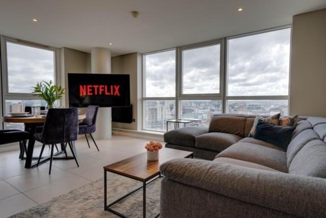 Tallest Building In The City Centre Sleeps 5 Incredible City Mountain And Lagan Views Belfast Esterno foto
